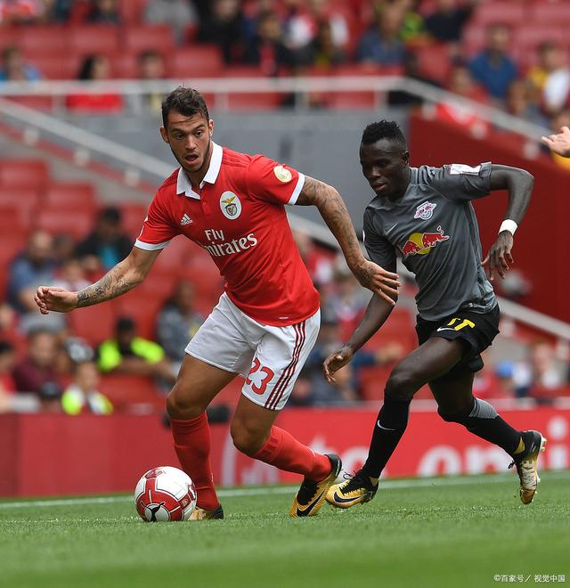 乐动体育游戏-刚刚！拉齐奥围绕英超更衣室发声冲刺阶段本菲卡更衣室发声，费耶诺德今夜绝杀压哨的简单介绍